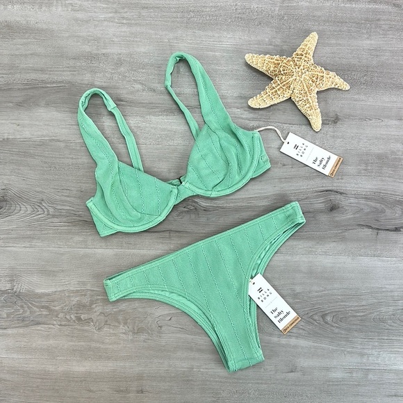 ☀️BILLABONG☀️ Salty Blonde Sunset Rib Emma Underwire SUNSET RIB ISLA BIKINI set - Picture 2 of 15